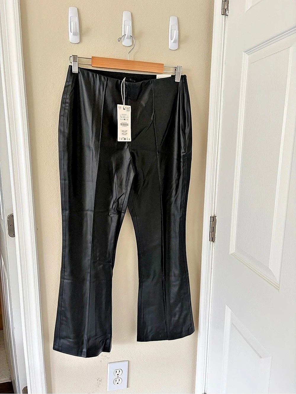Zara Faux Leather Mini Flare Leggings Black Large